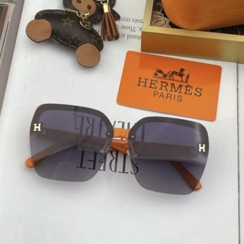 Hermès H Logo Statement Shades